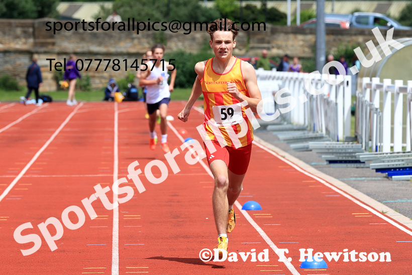 Middle Distance, 2026 Northern Schools Inter Counties, Wentworth, Hexham. Photo: David T. Hewitson/Sports for All Pics